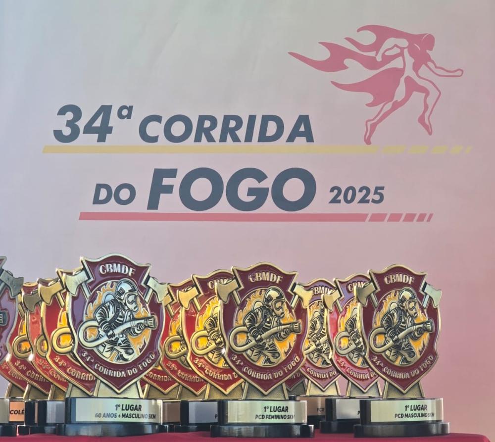 Capa da notícia: Time da Casa Militar faz bonito na Corrida do Fogo